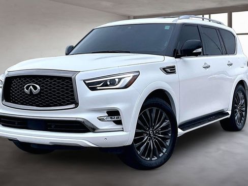Used 2024 INFINITI QX80 Sensory AWD/4WD image 1