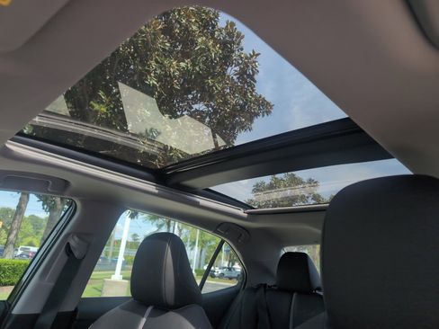 Certified 2022 Toyota Camry XSE image 28