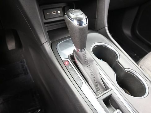 Used 2020 Chevrolet Equinox LT image 22