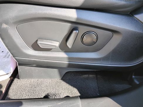 Used 2023 Ford Explorer ST-Line image 14