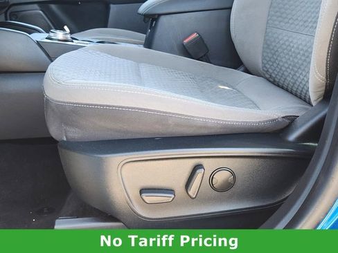 Used 2020 Ford Escape SE image 24