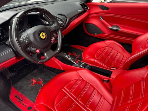 Used 2017 Ferrari 488 Spider image 4