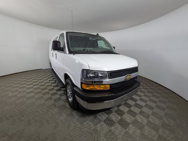 Used 2025 Chevrolet Express 2500 w/ Driver Convenience Package RWD image 22