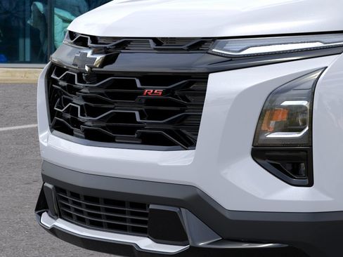 New 2026 Chevrolet Equinox RS w/ Convenience Package III AWD/4WD image 13