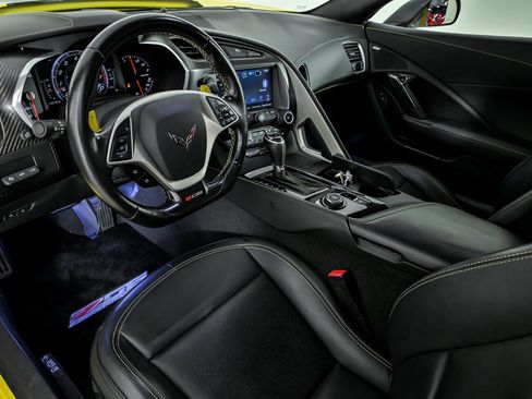 Used 2018 Chevrolet Corvette Z06 image 21