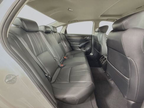 Certified 2021 Honda Accord Touring image 24
