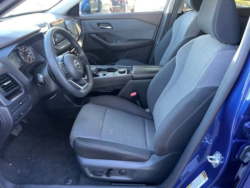 Used 2023 Nissan Rogue SV image 22