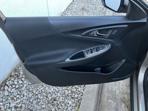 Used 2024 Chevrolet Malibu LT image 13