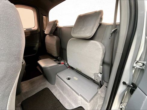 Used 2010 Toyota Tacoma PreRunner image 21