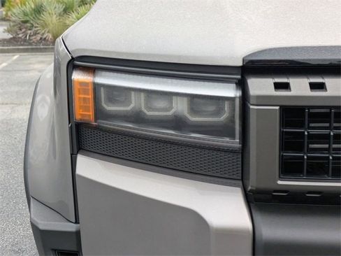 Used 2025 Toyota Land Cruiser image 11