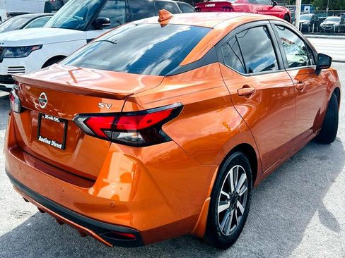 Used 2020 Nissan Versa SV image 5