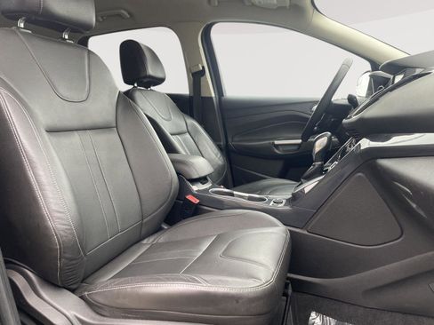 Used 2013 Ford Escape Titanium w/ Class II Trailer Tow Pkg image 4