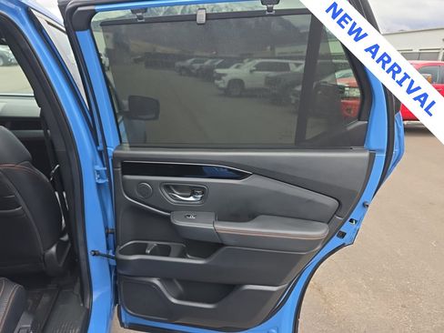 Used 2025 Honda Pilot TrailSport image 43