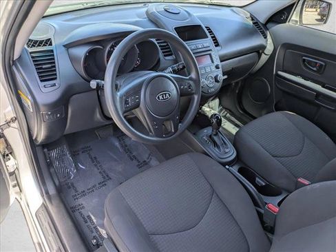 Used 2012 Kia Soul FWD image 10