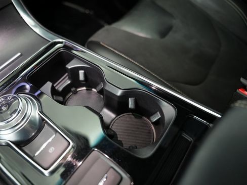 Used 2019 Ford Edge ST w/ Convenience Package image 32