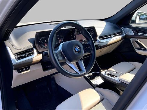 Used 2025 BMW X1 xDrive28i w/ Convenience Package AWD/4WD image 17
