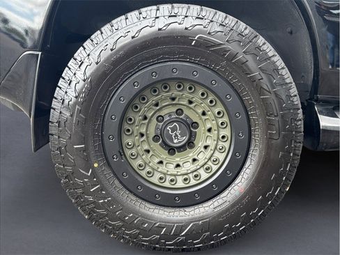 Used 2004 Lexus GX 470 AWD/4WD image 8
