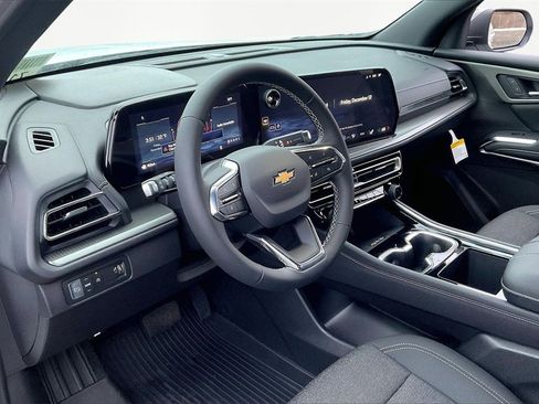 New 2026 Chevrolet Traverse LT w/ Driver Confidence Package image 8