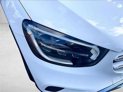 Used 2022 Mercedes-Benz GLC 300 image 29