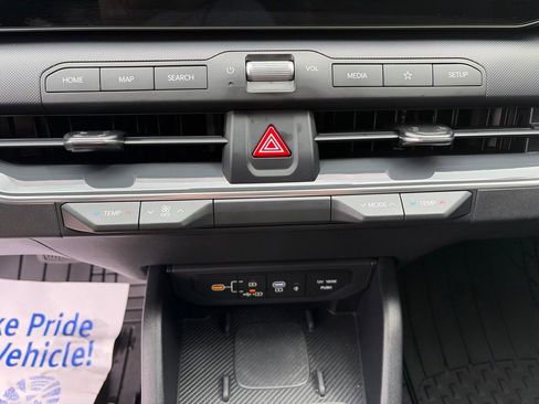 Used 2025 Kia K4 EX FWD image 15