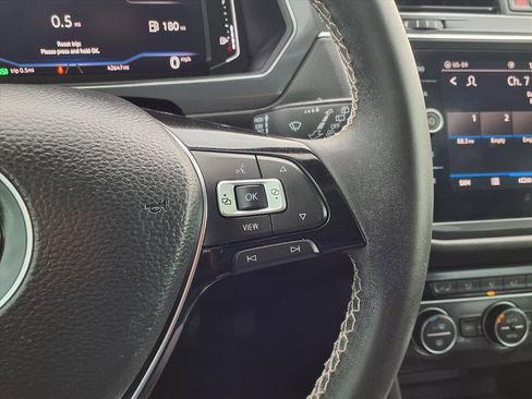 Used 2021 Volkswagen Tiguan SEL image 13