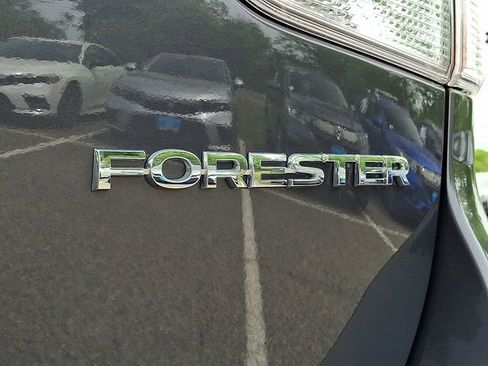 Used 2020 Subaru Forester Premium AWD/4WD image 30