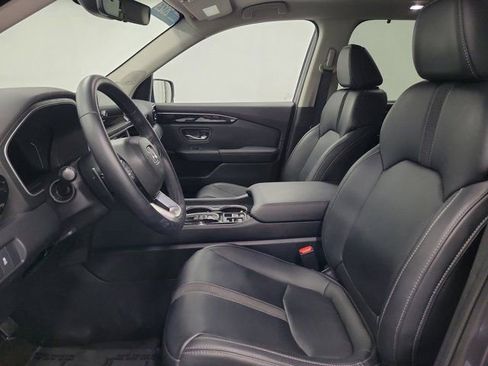 Certified 2023 Honda Pilot Touring image 21