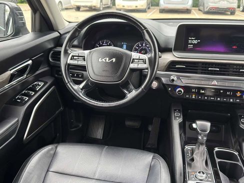Certified 2022 Kia Telluride EX w/ EX Premium Package AWD/4WD image 21