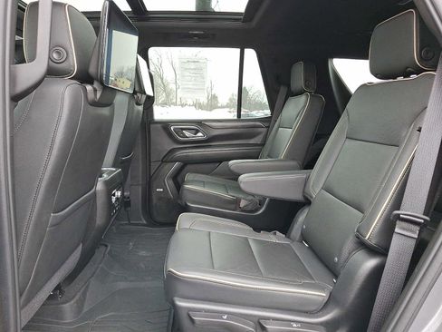 Used 2021 GMC Yukon SLT w/ SLT Luxury Plus Package image 10