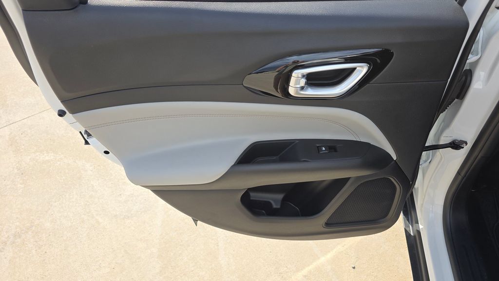 New 2026 Jeep Compass Limited AWD/4WD image 19