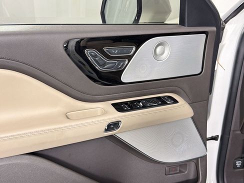 Used 2021 Lincoln Aviator Reserve w/ Equipment Group 210A image 15