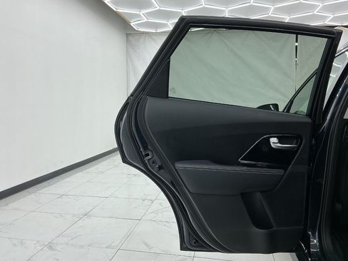 Used 2020 Kia Niro EX w/ Cold Weather Package FWD image 24