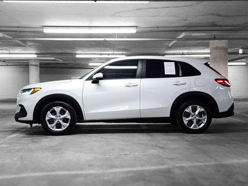 Used 2024 Honda HR-V LX image 13