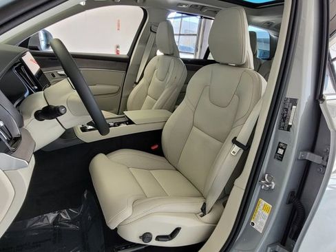 New 2026 Volvo XC90 B6 Ultra w/ Protection Package AWD/4WD image 7