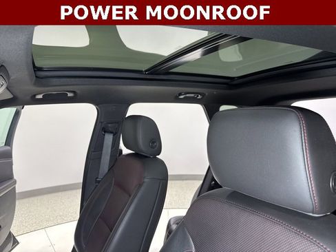 Used 2020 Chevrolet Blazer RS image 2