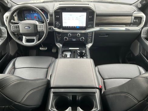 Used 2025 Ford F150 Lariat AWD/4WD image 11