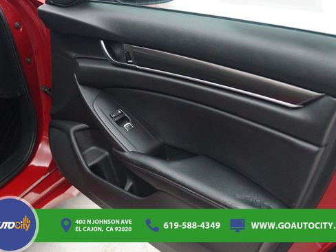 Used 2018 Honda Accord Sport image 15
