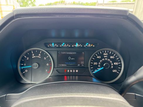 Used 2018 Ford F150 XLT w/ Equipment Group 302A Luxury AWD/4WD image 10
