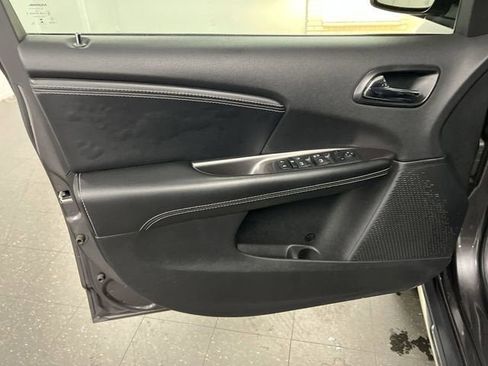 Used 2016 Dodge Journey Crossroad FWD image 23