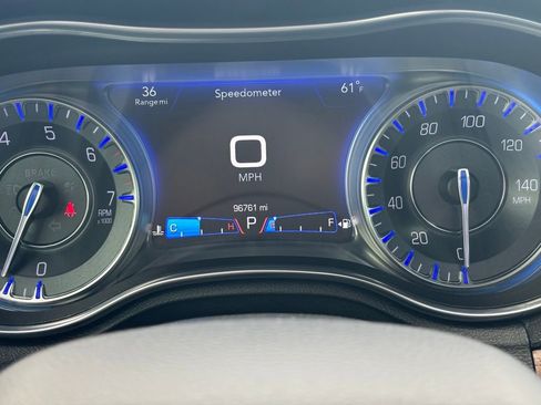 Used 2017 Chrysler 300 C Platinum w/ Safetytec Plus Group RWD image 36