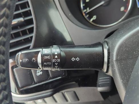 Used 2020 Mitsubishi Outlander SE FWD image 14