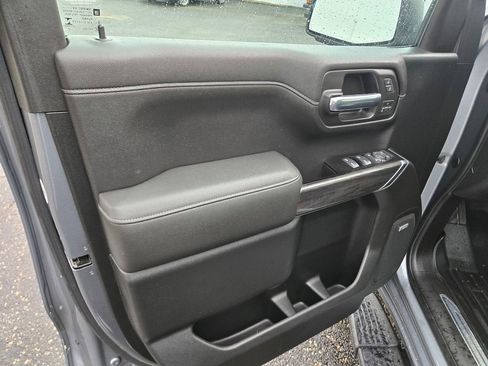 Used 2019 Chevrolet Silverado 1500 LTZ w/ LTZ Premium Package AWD/4WD image 28