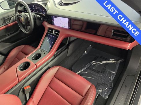 Used 2023 Porsche Taycan 4 Cross Turismo image 29