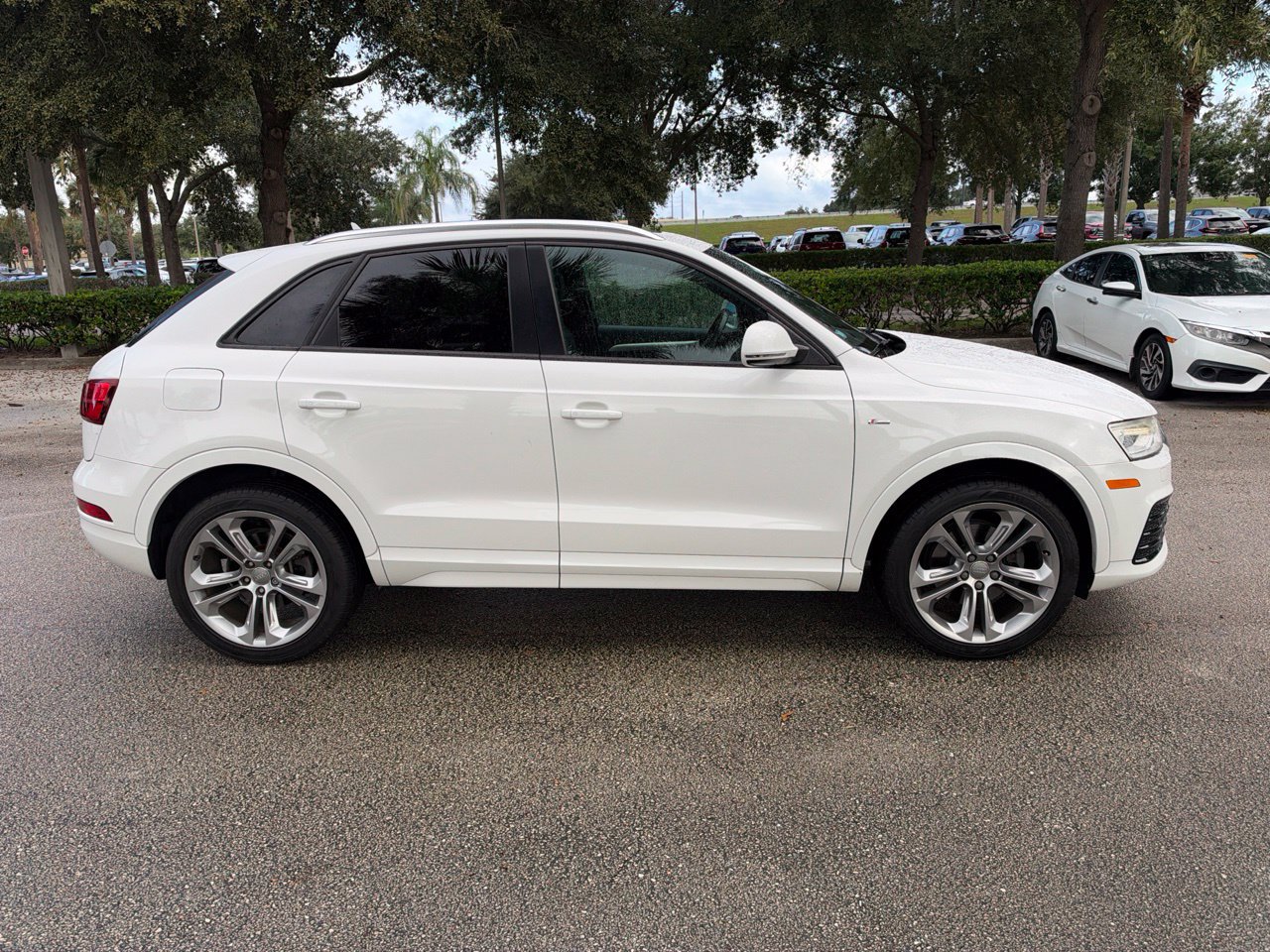Used 2018 Audi Q3 2.0T Premium w/ Convenience Package FWD image 4