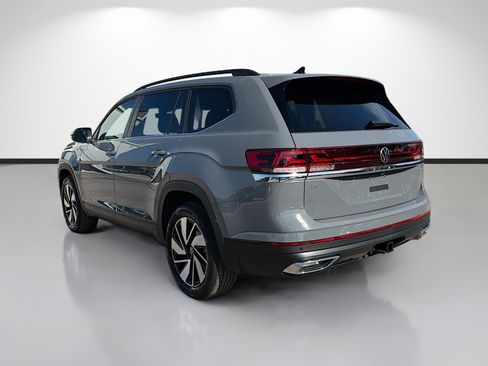 New 2026 Volkswagen Atlas SE FWD image 5