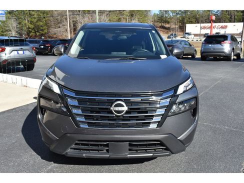 Used 2024 Nissan Rogue SV image 7