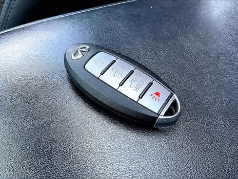 Used 2018 INFINITI Q50 Luxe w/ Cargo Package (L97) image 14