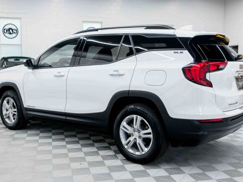 Used 2019 GMC Terrain SLE w/ Driver Convenience Package AWD/4WD image 9