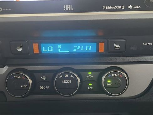 Used 2022 Toyota Tacoma TRD Sport w/ TRD Premium Sport Package RWD image 31