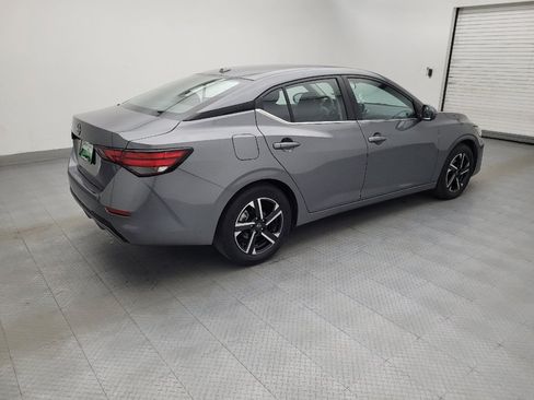 Used 2025 Nissan Sentra SV FWD image 10
